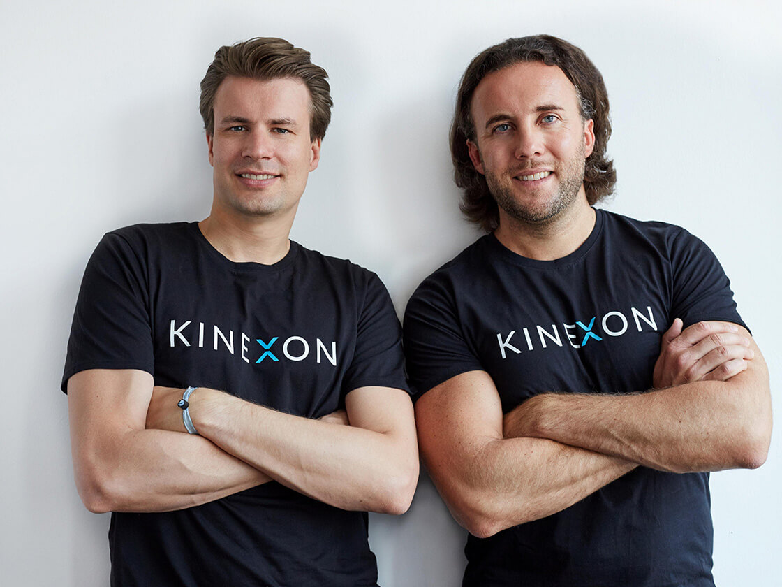This is a photo of Oliver Trinchera and Alexander Hüttenbrink, the two founders of Kinexon.
